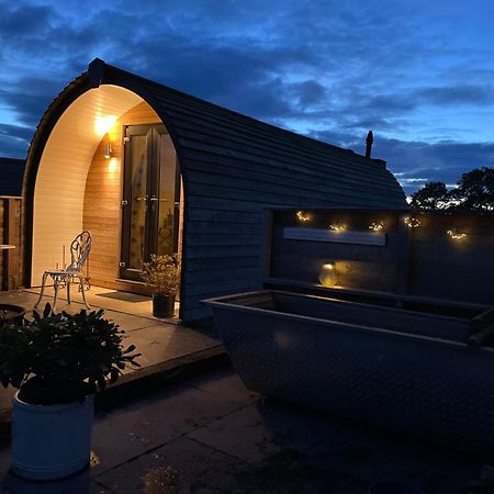 Rhuddlan Abbey Farm Luxury Glamping酒店 外观 照片