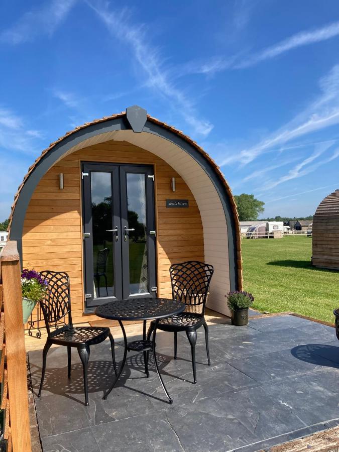Rhuddlan Abbey Farm Luxury Glamping酒店 外观 照片