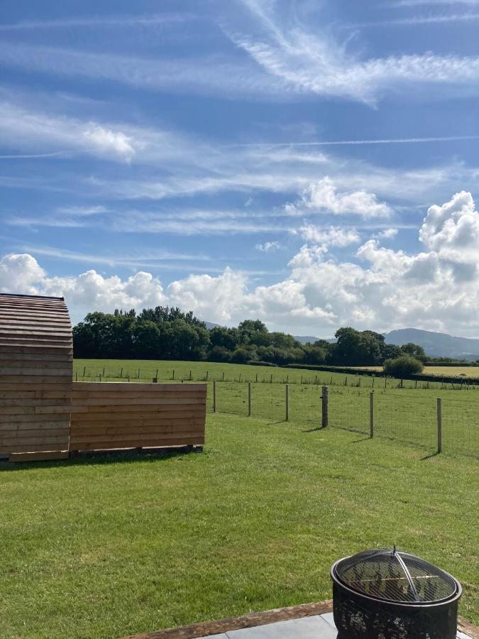 Rhuddlan Abbey Farm Luxury Glamping酒店 外观 照片